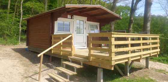 2-person log cabin with double bed, sofa and large terrace